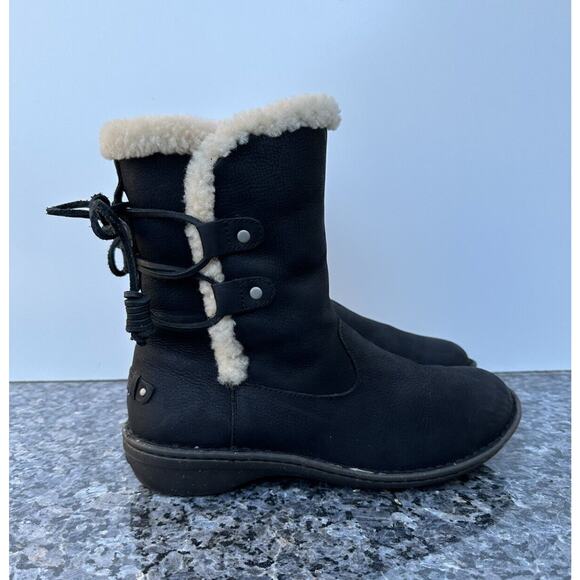 WOMEN’S UGG Australia Akadia Black 1007760 Boots Size 10 - Picture 1 of 9